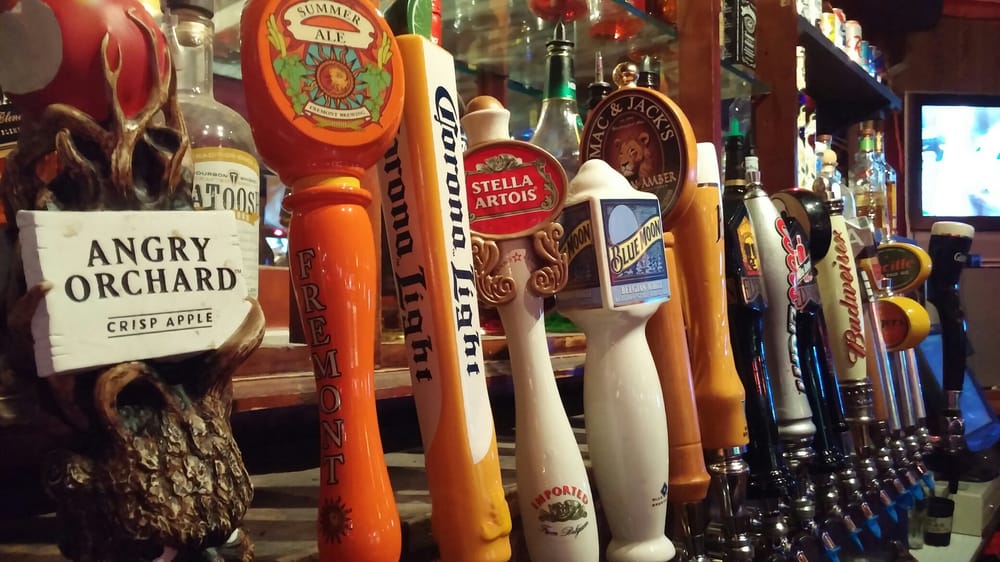 Ozzie’s 44 Photos Dive Bars Lower Queen Anne Seattle, WA