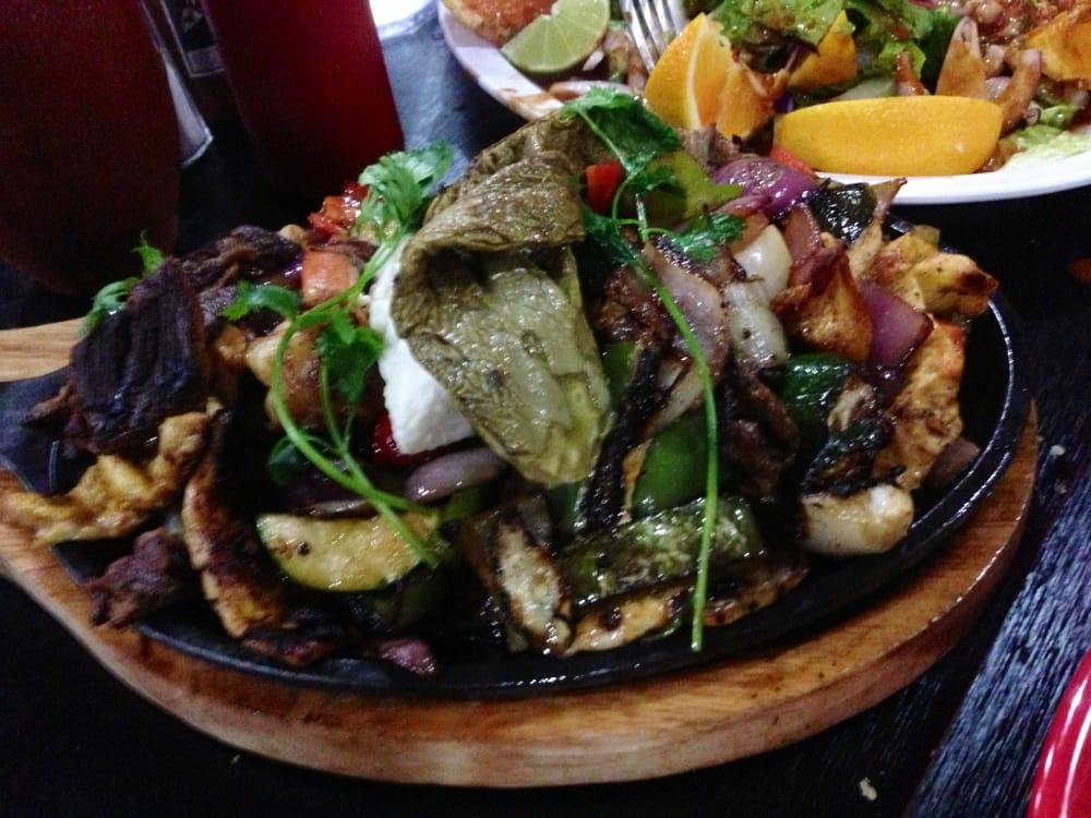Mariscos Uruapan Bar & Grill Mexican 13310 Ramona Blvd Baldwin