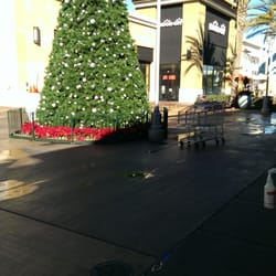 Lakewood Center Mall