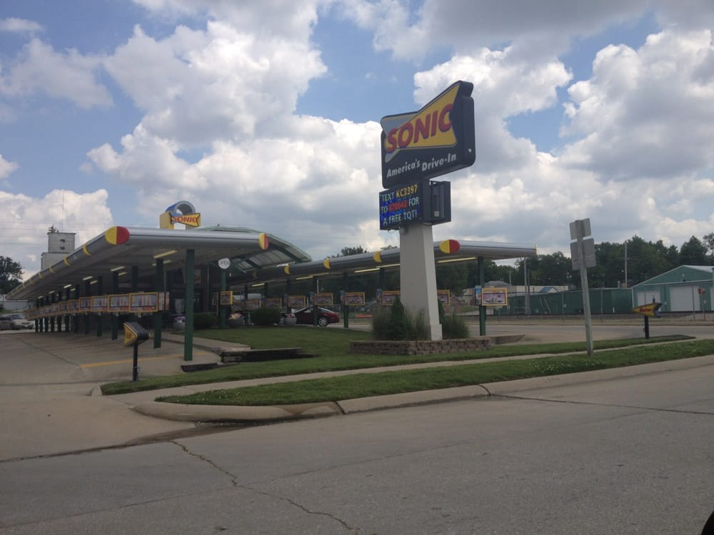 Sonic DriveIn Fast Food Knob Noster, MO Reviews Photos Yelp