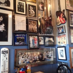 Nicks Cafe logo