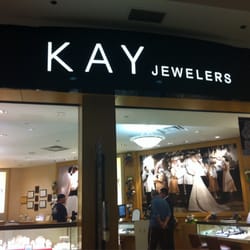 Kay Jewelers, Santa Maria, CA, USA de Stephanie S. Kay Jewelers, Santa Maria, CA, USA de Stephanie S.