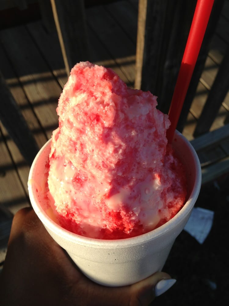 Red’s Snow Wagon & More Food Stands South Acres/Crestmont Park