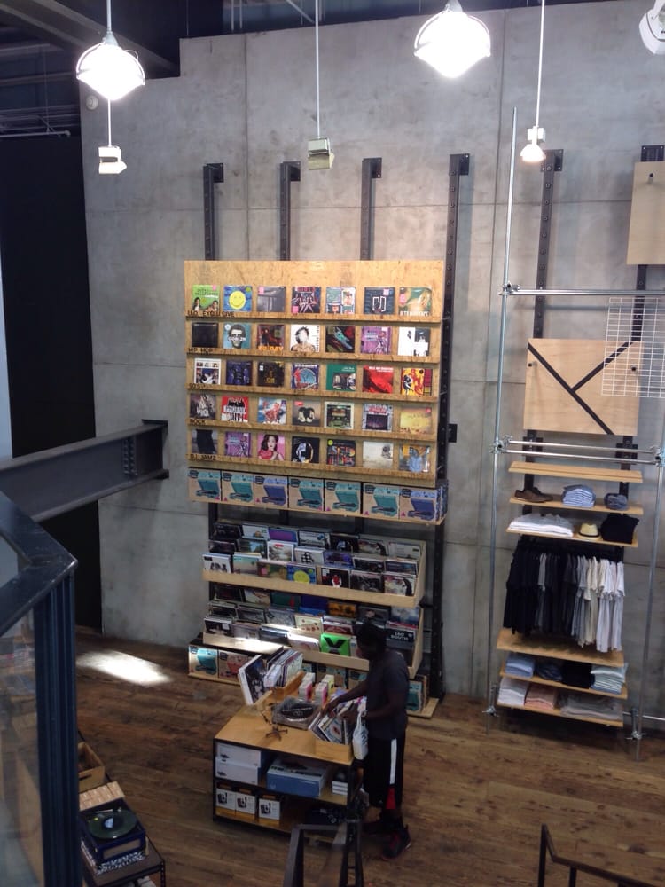 Urban Outfitters Men's Clothing Chinatown Washington, DC