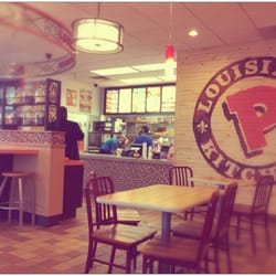 Popeyes Chicken and Biscuits logo