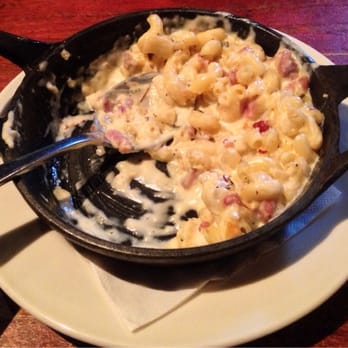 Virtue Feed & Grain - Gouda and prosciutto Mac and cheese! - Alexandria