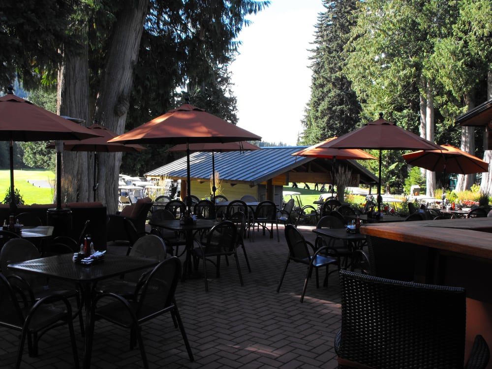 The Lounge & Snack Bar at Flemingdon Park Golf Club Lounges Toronto