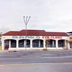De La Pena Eye Clinic 15 Photos 27 Reviews Optometrists 7100 Photo Of De La Pena Eye Clinic Van Nuys Ca United States