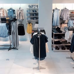 Forever 21 - Washington, DC, United States by Luna C. Forever 21 - Washington, DC, United States by Luna C.