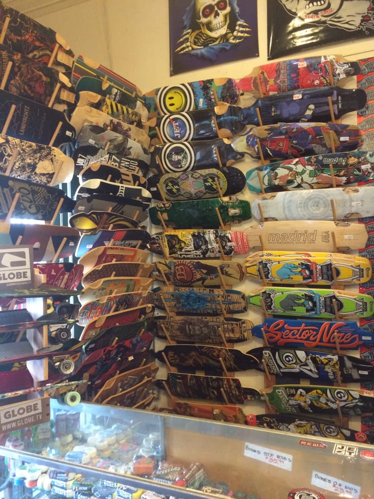 Urban Feet & Skate 10 Photos Shoe Stores San Pedro San Pedro