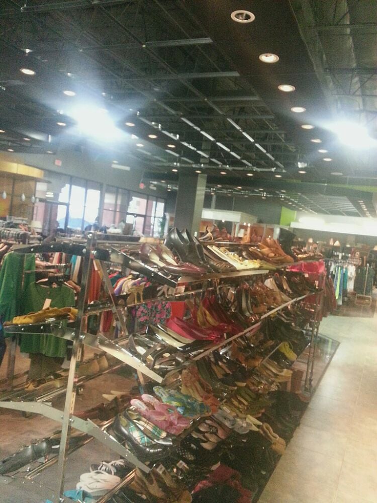 Castaways Resale Store 14 Photos Thrift Stores Henderson, NV