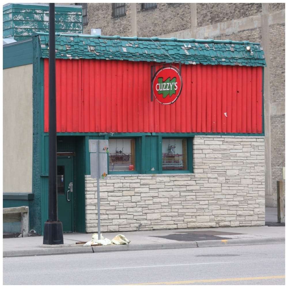 Cuzzy’s Bar & Grill 24 Photos Dive Bars North Loop Minneapolis