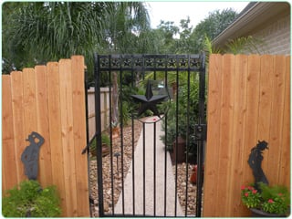 metal and wood fence