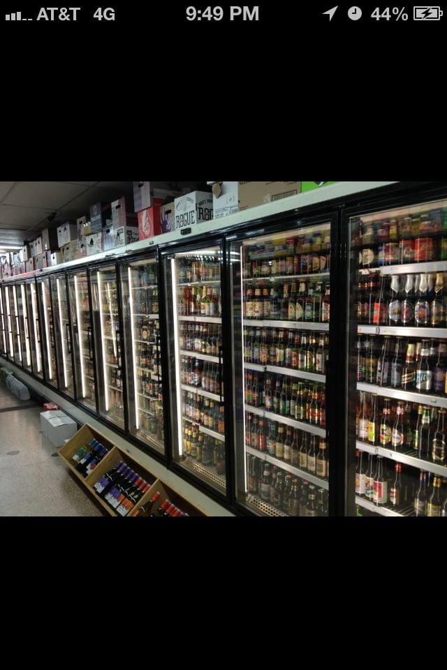 Hyde Park Market 40 Photos Beer, Wine & Spirits Hyde Park