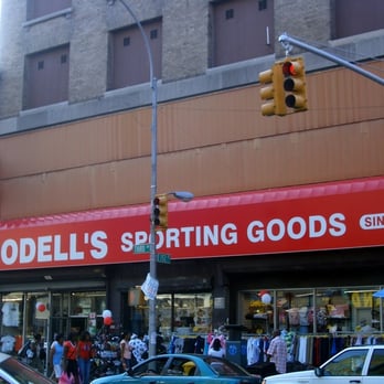 Listing of store locations and hours Modell's Manhattan NY locations, hours, phone number, map and driving directions.