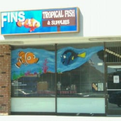 Fins Tropical Fish logo
