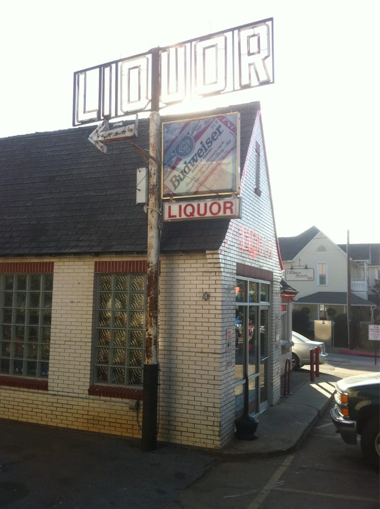 Dickson Street Liquors Beer, Wine & Spirits Fayetteville, AR