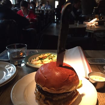 Au Cheval - Chicago, IL, United States. YUM.