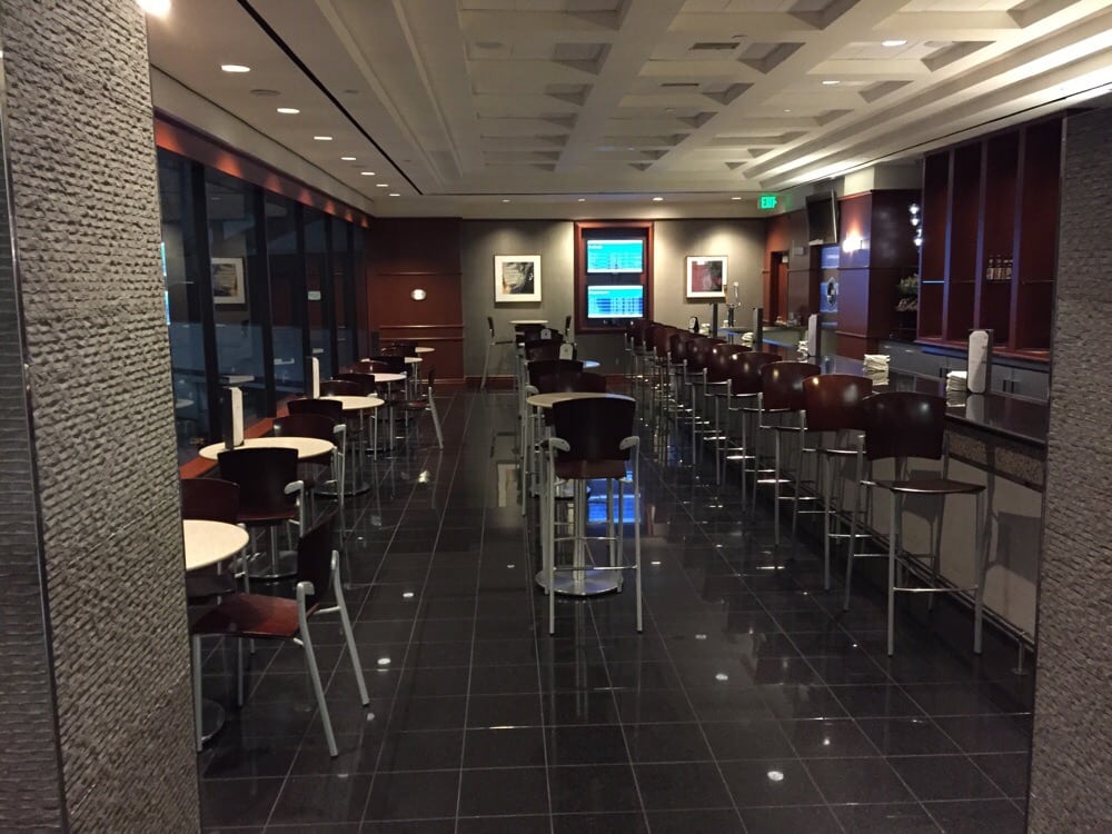American Airlines Admirals Club 10 Photos Airport Lounges Denver