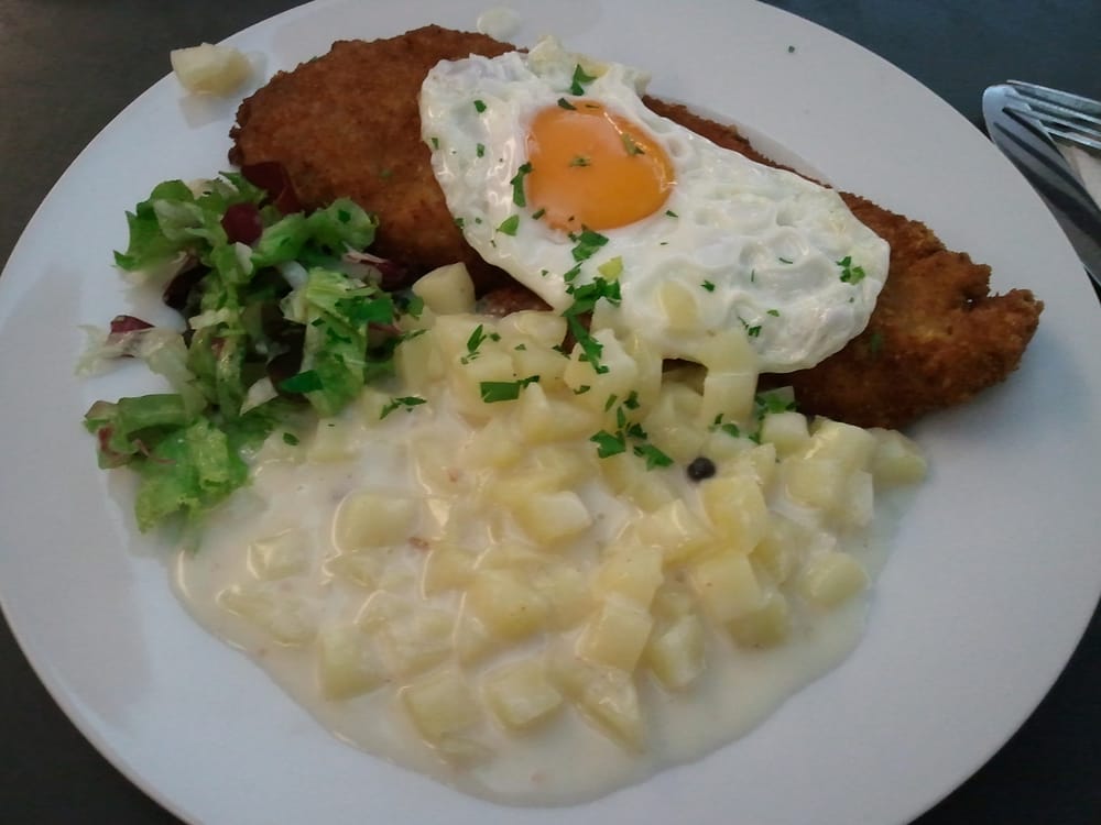 Berliner Ensemble Kantine