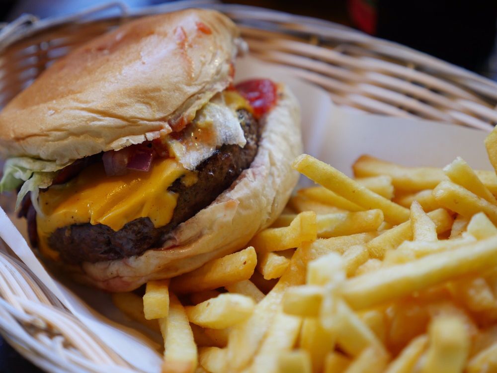 Tommi's Burger Joint