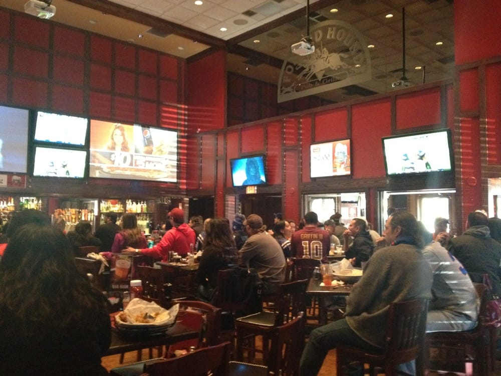 Fox & Hound Pub & Grill - American (Traditional) - Business Parkway