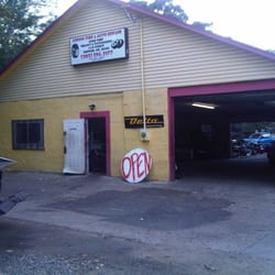 Espino Tires logo