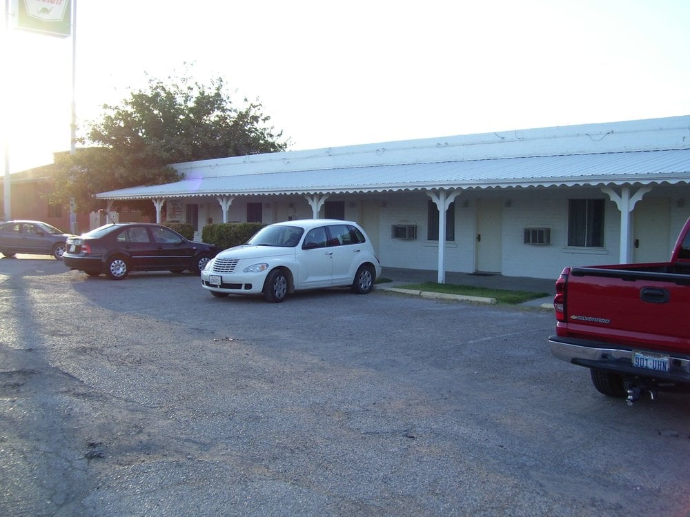 Glendale Motel Hotels 2300 E Glendale Blvd Moapa, NV, United