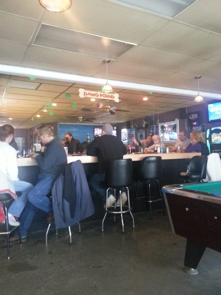 3rd Base Bar & Grill Sports Bars Avon Lake, OH Reviews Photos