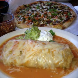 Mauricio's Mexican Food logo