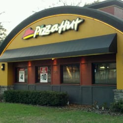 Popular Searches Serving a range of tasty food and drink, Bubba?s Pizza in Tallahassee will have you thinking about seconds (or thirds). This restaurant offers you the ultimate convenience? in-store seating, carryout, or delivery. Bubba?s Pizza has easy parking nearby for diners who wish to dalmanco.mlon: Apalachee Parkway, Tallahassee, , FL.