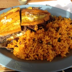 latino sabor restaurant garlicy tostones instead bread chicago cristina