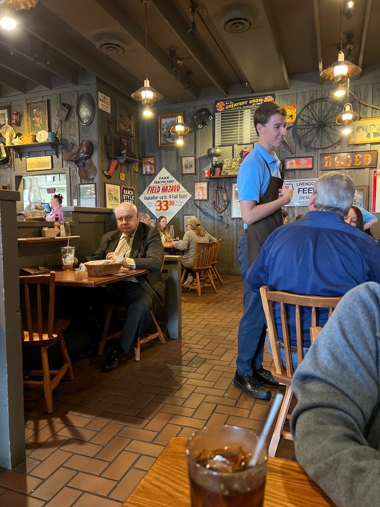 Cracker Barrel Old Country Store