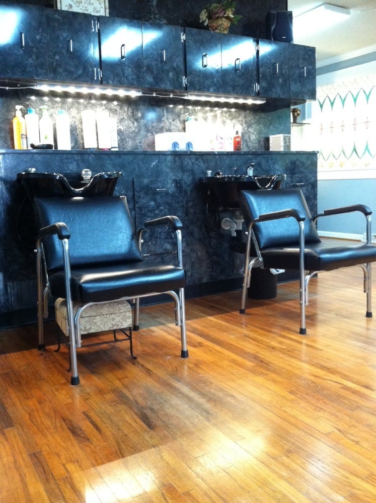 Elements Salon and Day Spa