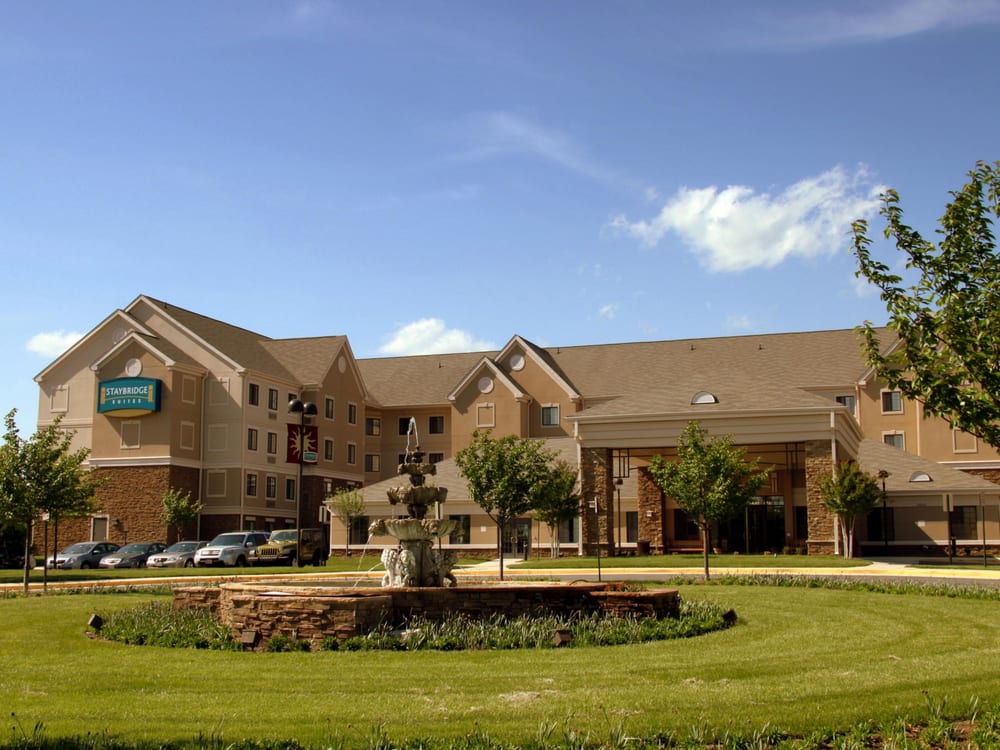 Staybridge Suites Chantilly Dulles Airport