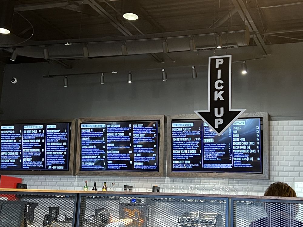 Vicious Biscuit - Charlotte