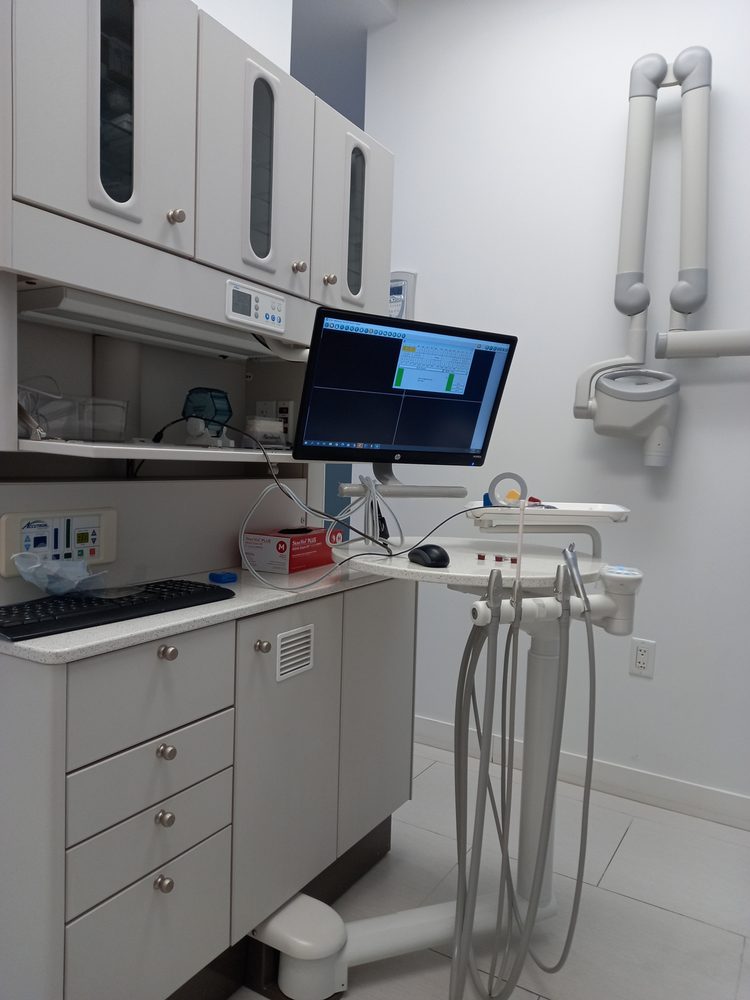 image of business Modern Dental Care of Queens