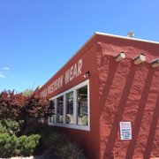 Burlap Bag 10 Photos Shoe S 31 32nd St Colorado Signage At Roadway Photo Of Burlap Bag Colorado Springs Co United States On Building