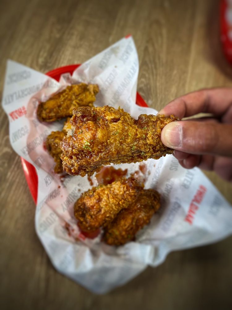 Holdaak Fried Chicken - Commerce 