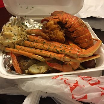 Mr3s Crabpot Seafood Takeout 69 Photos 46 Reviews Mr3s Crabpot Seafood Takeout 69 Photos 46 Reviews 401 Bradford Dr Paw Creek Charlotte Nc Restaurant Phone Number Yelp