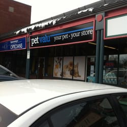 pet valu discount pet foods pet shops 2515 bank st pet valu discount pet foods pet shops 2515 bank st