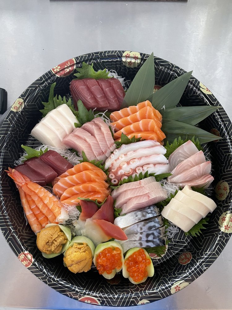 Qiu Sushi and Tea Bar Qiu Sushi and Tea Bar