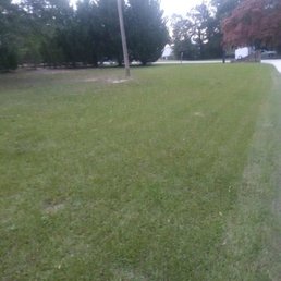 Hight S Helping Hands Lawn Care Get Quote 10 Photos Photo Of Hight S Helping Hands Lawn Care Lithonia Ga United States Mowed