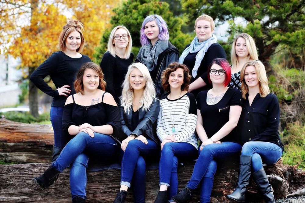 Mia & Maxx Hair Studio