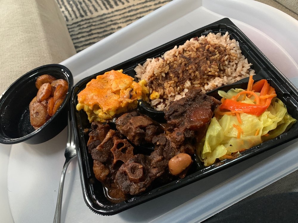 Finga Lickin' Caribbean Eatery