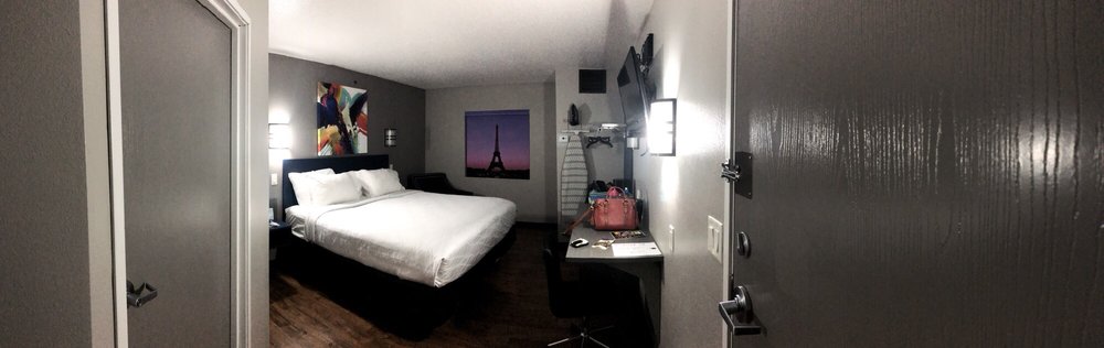 Studio Z Extended Stay Hotel & Lounge
