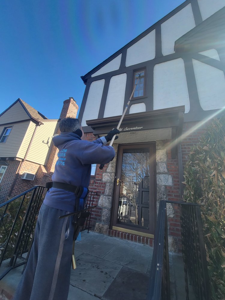 DM Window Cleaning
