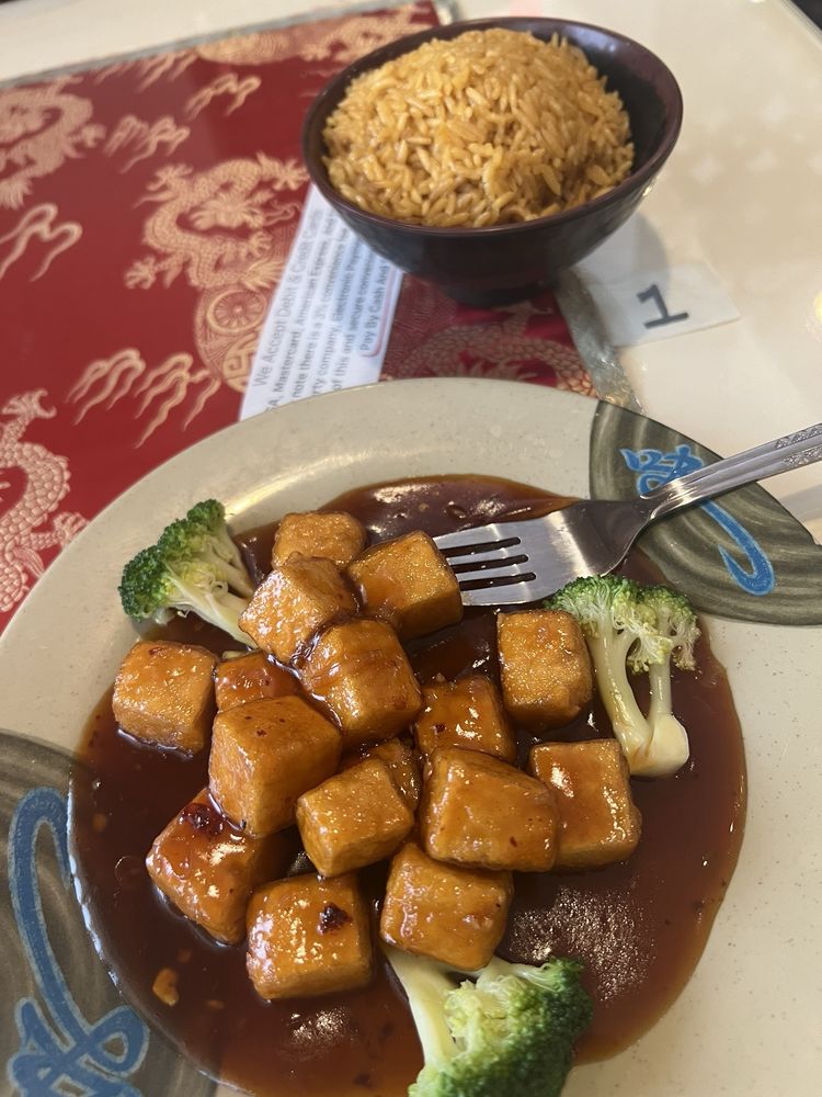 Golden Dragon Asian Bistro