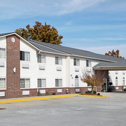 Super 8 Mt Vernon Hotels 1200 E Dr Mount Mo Photo Of Super 8 Mt Vernon Mount Mo United States