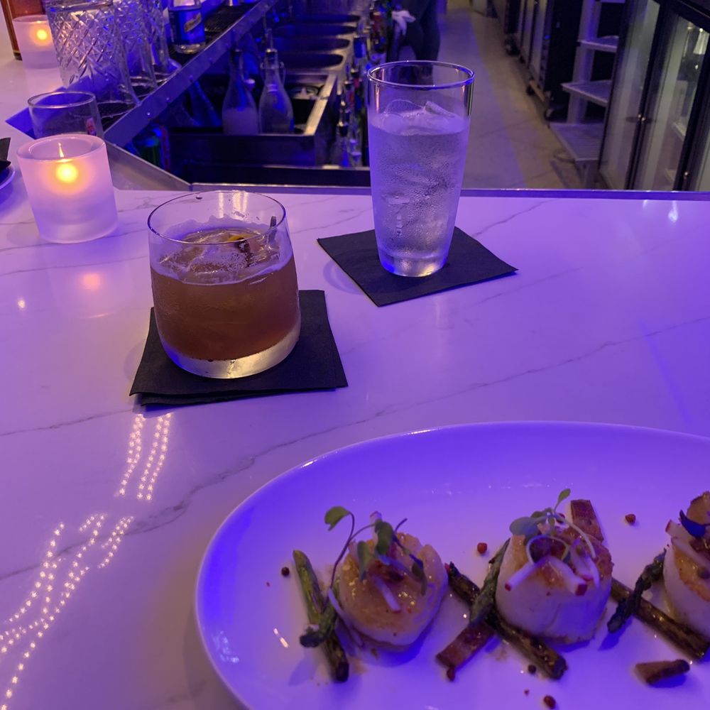 Whiskey & Oyster 75 Photos & 31 Reviews Bars 301 John Carlyle St